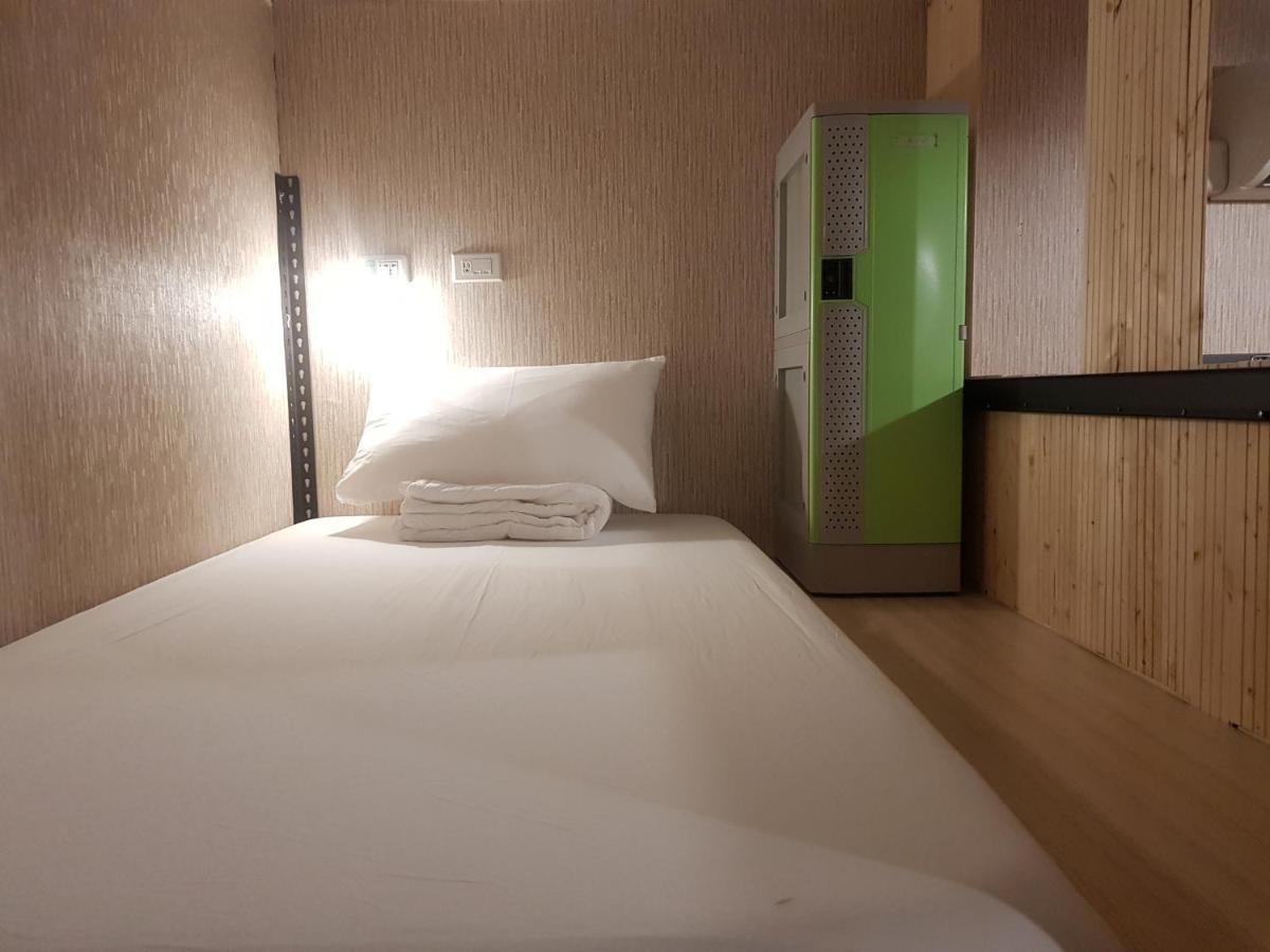 Hostel Of Rising Sun 昇行旅 Yonghe Esterno foto
