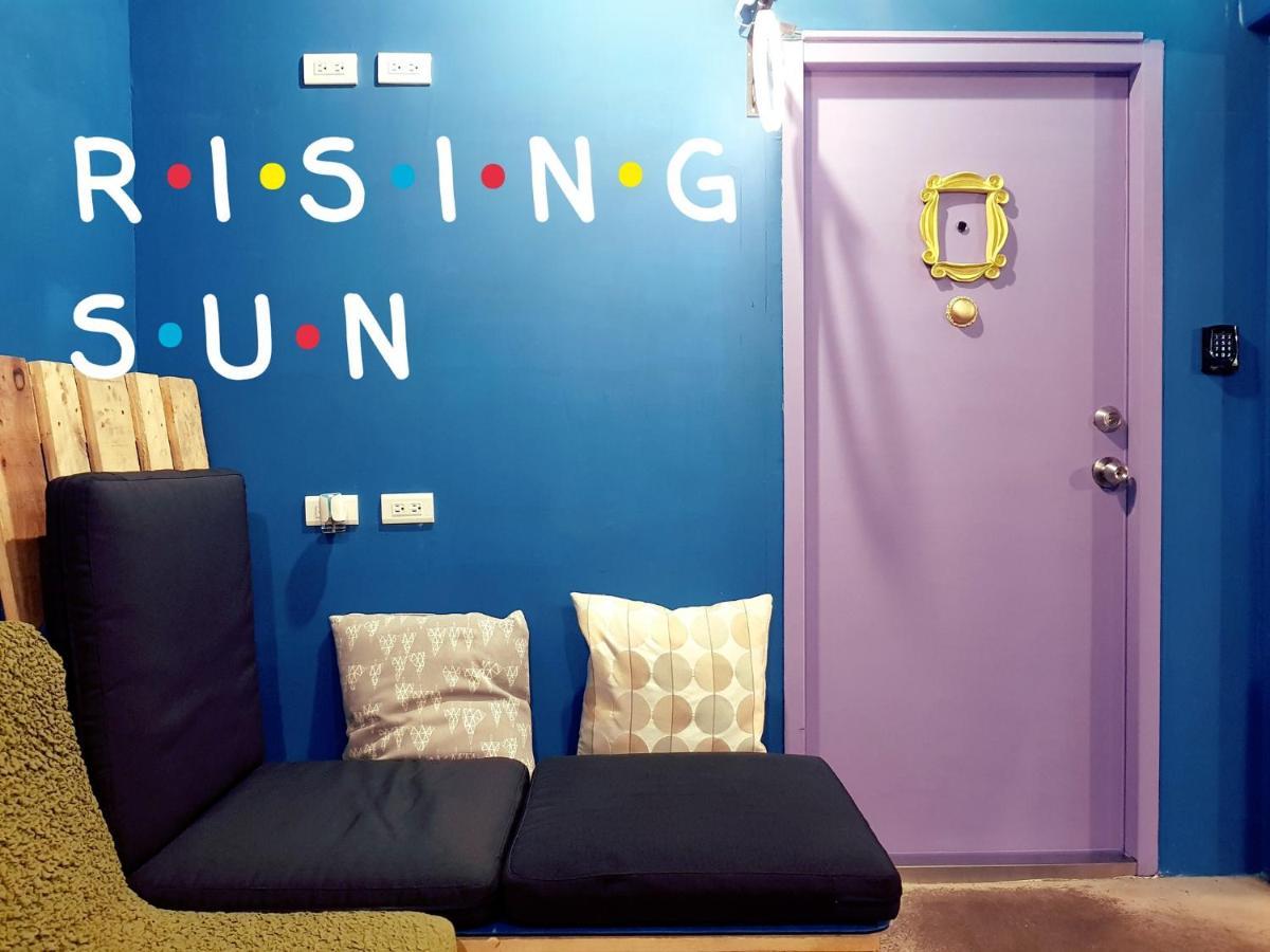 Hostel Of Rising Sun 昇行旅 Yonghe Esterno foto