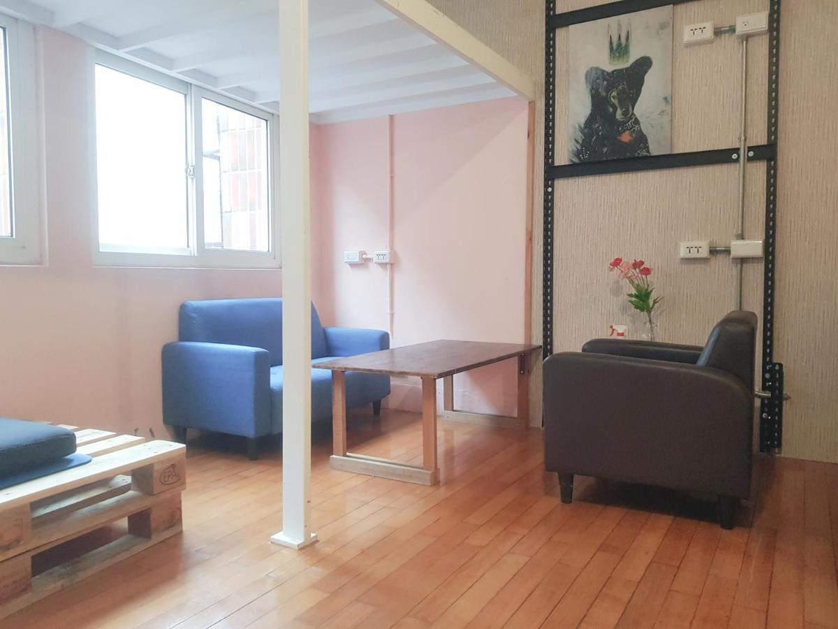 Hostel Of Rising Sun 昇行旅 Yonghe Esterno foto